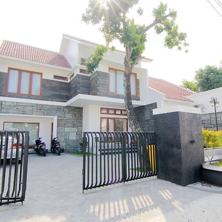 Silas Garden Yogyakarta Bagian luar foto